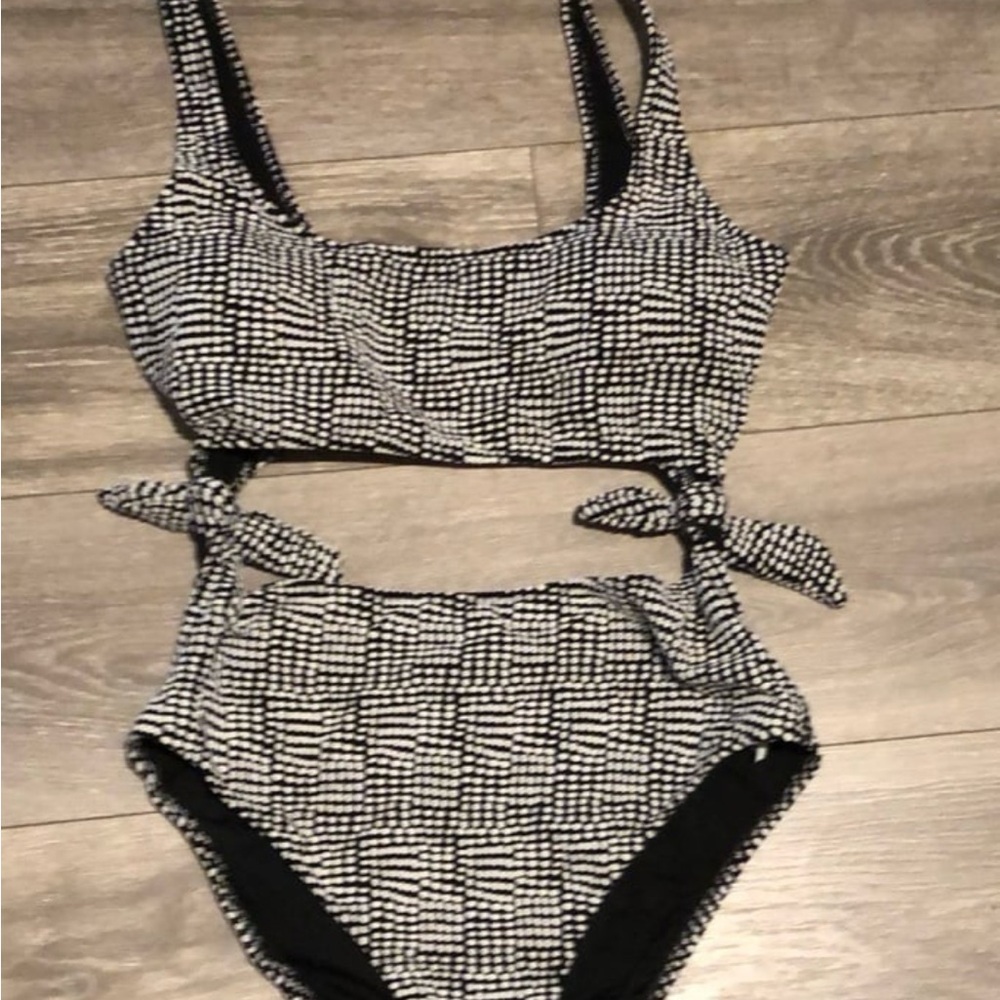 Aerie Black and White cut out One Piece Swimsuit tie on sides XS